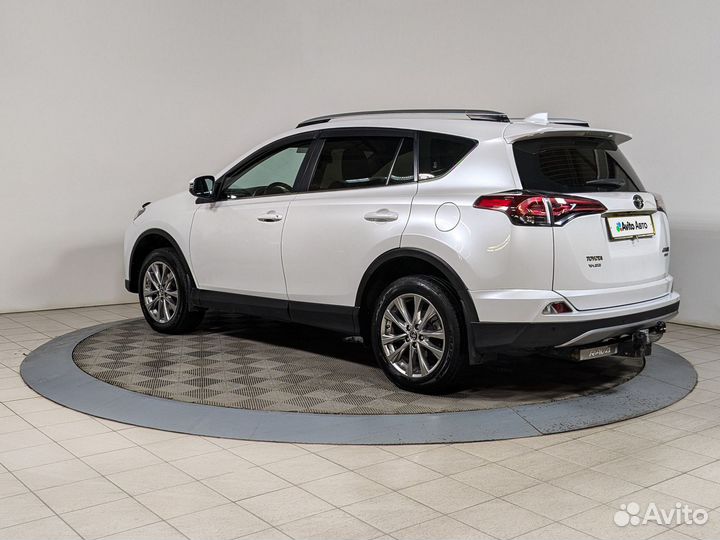 Toyota RAV4 2.2 AT, 2018, 123 000 км