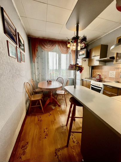 2-к. квартира, 51 м², 6/10 эт.