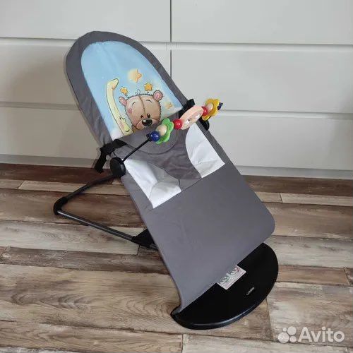 Детское кресло качалка шезлонг Luxmom(с игрушкой)