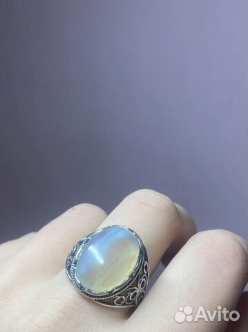 Перстень с лунным камнем