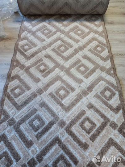 Ковровая дорожка новая. Ковры в ассортименте