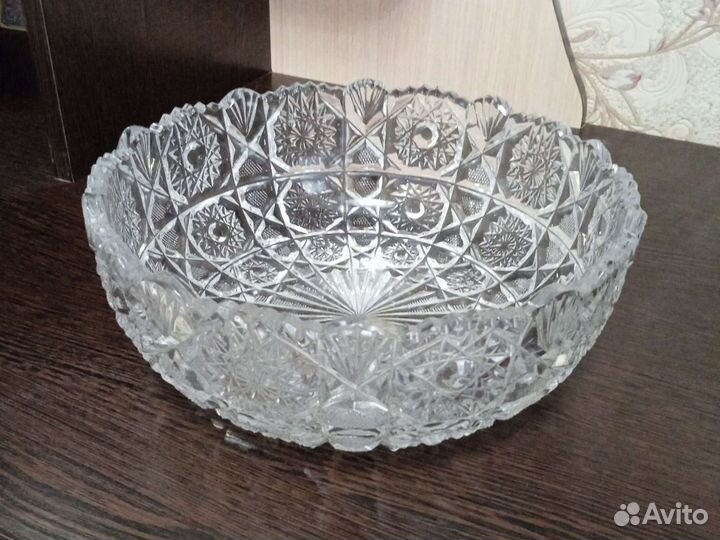 Большая хрустальная ваза для фруктов