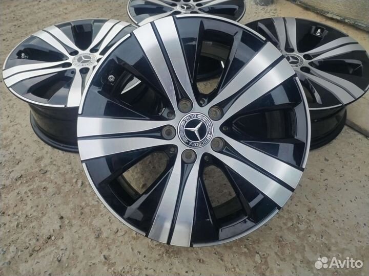 Диски новые R17 Mercedes c206