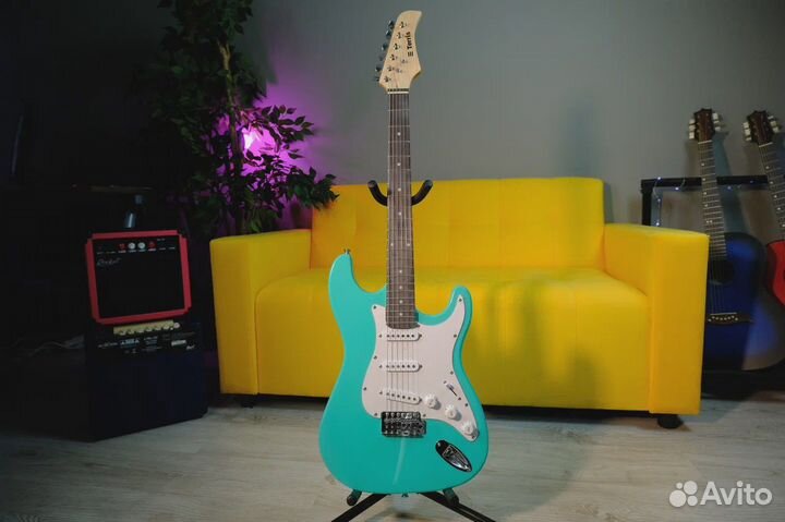 Электрогитара + комбик + провод + чехол