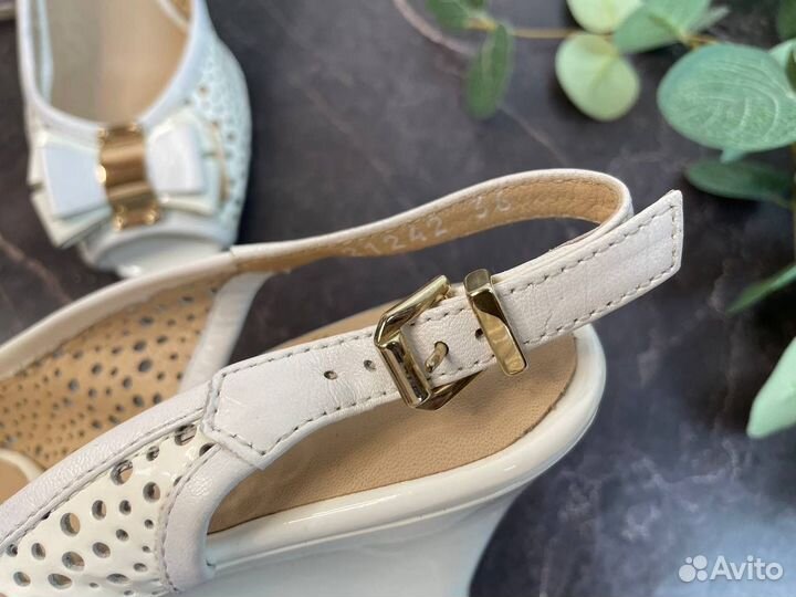 Босоножки туфли женские 35 италия белые