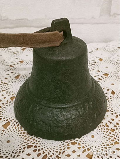 Чугунный колокольчик. Мастер Василий Бородин 1807г
