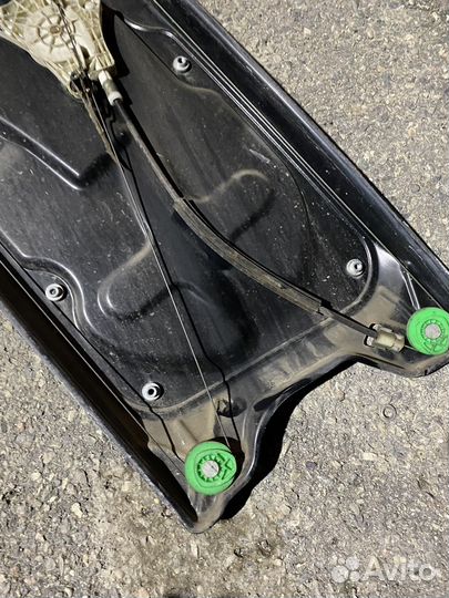 Стеклоподьемник правый Range Rover Sport