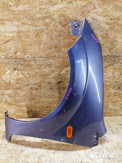 Крыло переднее левое Ford Fiesta MK5