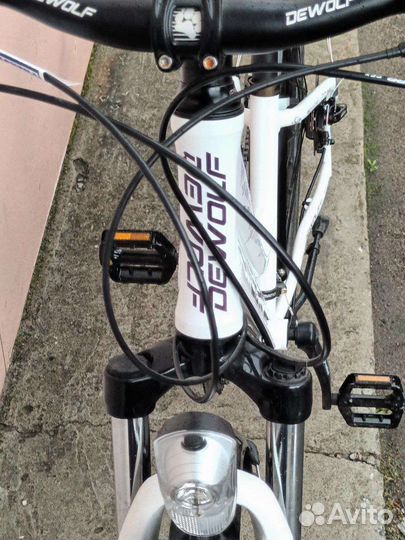 Женский. Крылья. Шимано. Диск. Dewolf