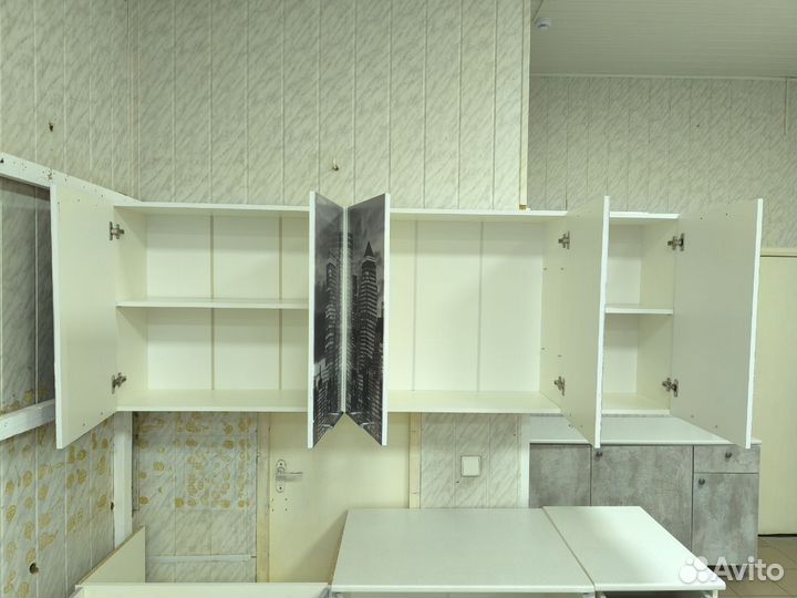 Кухонный гарнитур 