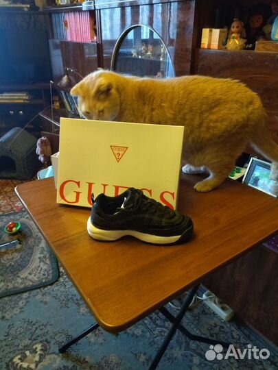 Кросовки женские