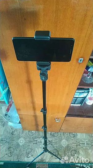 Стойка трипод