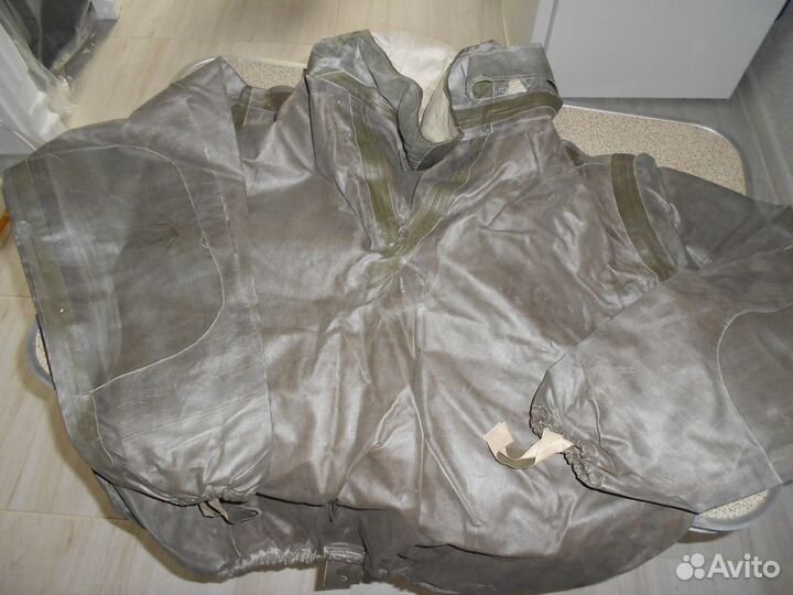 Не промокаемая и не продуваемая куртка