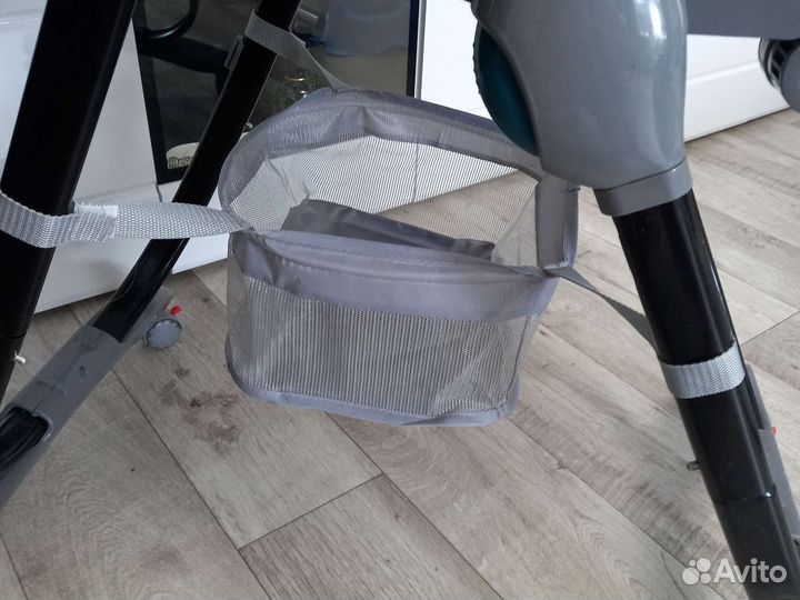 Стульчик для кормления nuovita