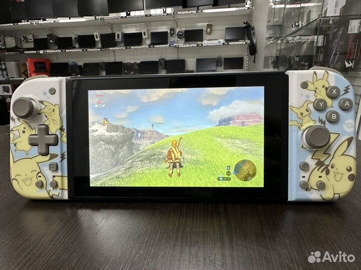Контроллеры Hori Split Pad Compact Pikachu