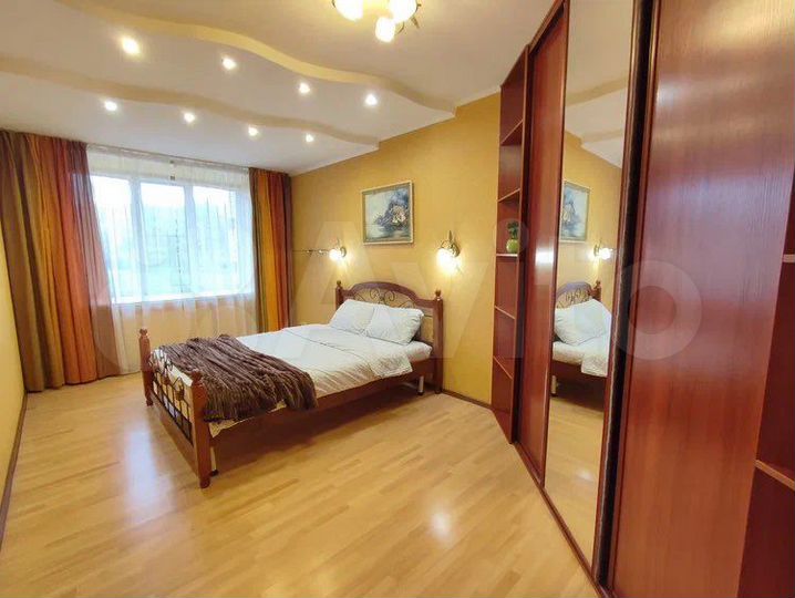 2-к. квартира, 56 м², 2/12 эт.