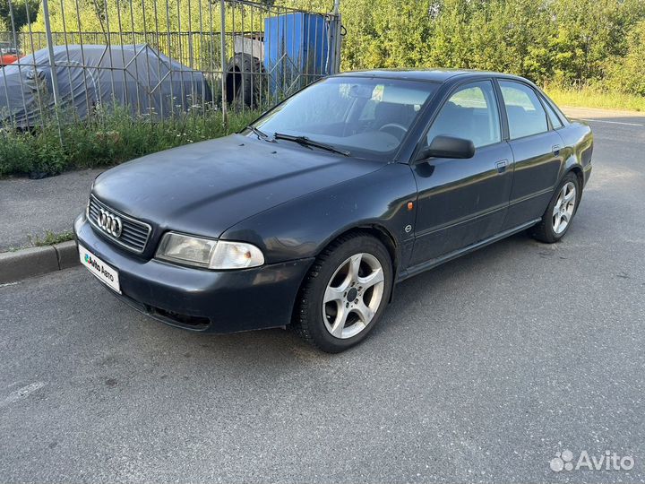 Audi A4 1.8 МТ, 1996, 325 000 км