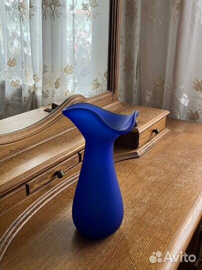 Вазы интерьерные для цветов с букетом