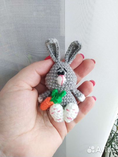 Зайчик. Брелок, сувенир, магнит