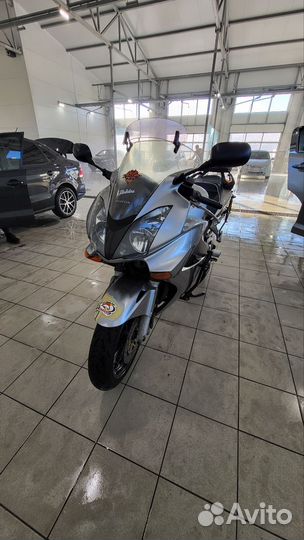 Honda vfr 800