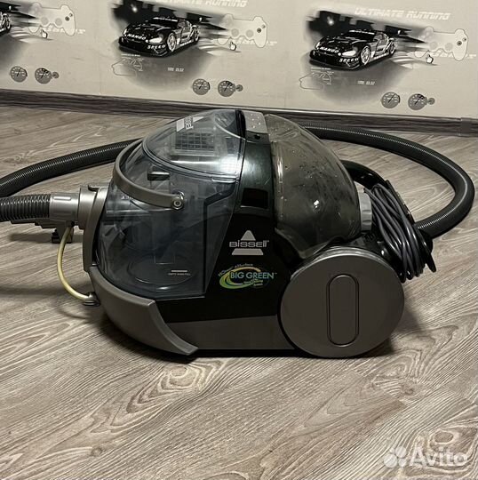 Моющий пылесос bissell
