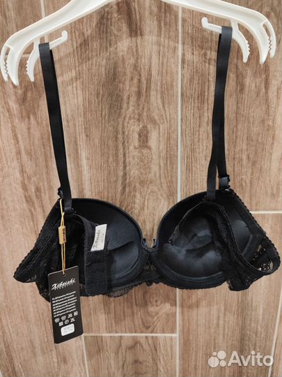 Чёрный бюстгальтер 75А