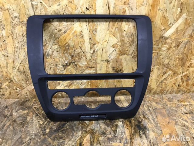 Консоль центральная Volkswagen Jetta 6 седан 1