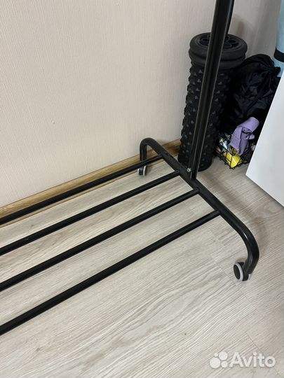 Вешалка напольная на колесах IKEA ригга