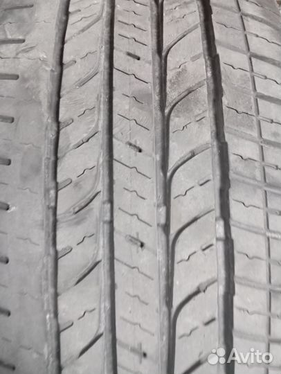 Bridgestone Dueler H/P 215/60 R17