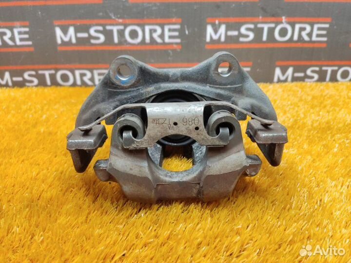 Суппорт задний левый Mercedes-Benz E-Class W212