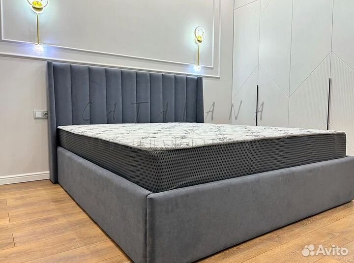 Кровать двуспальная