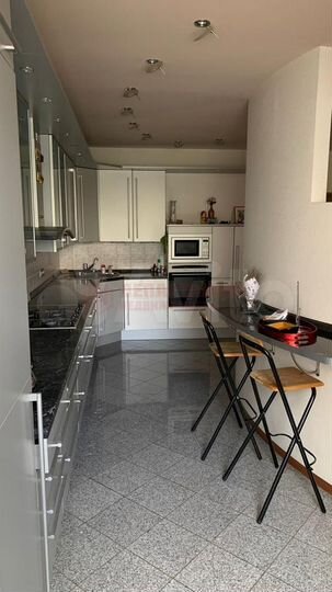 3-к. квартира, 116,5 м², 2/6 эт.