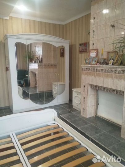 Спальный гарнитур