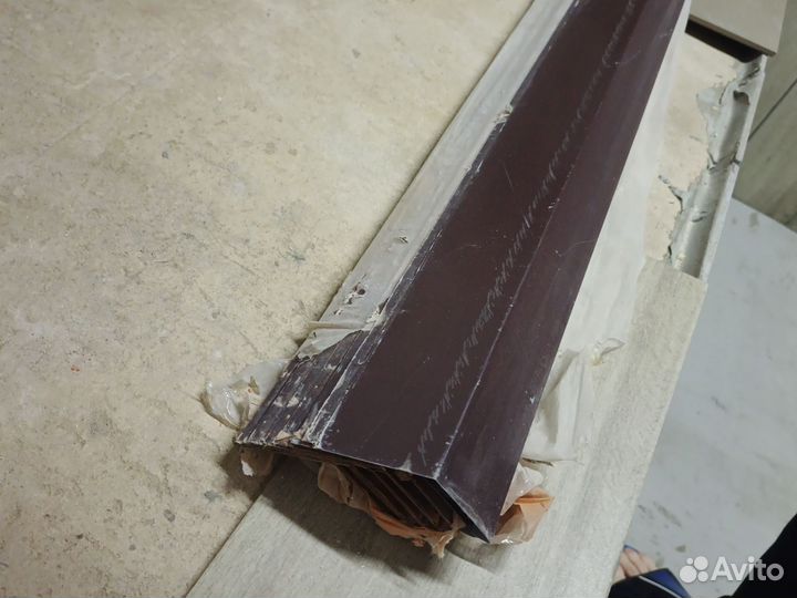 Планка карнизная