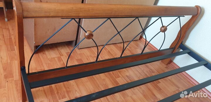 Кровать двухспальная 160200 металлическая бу