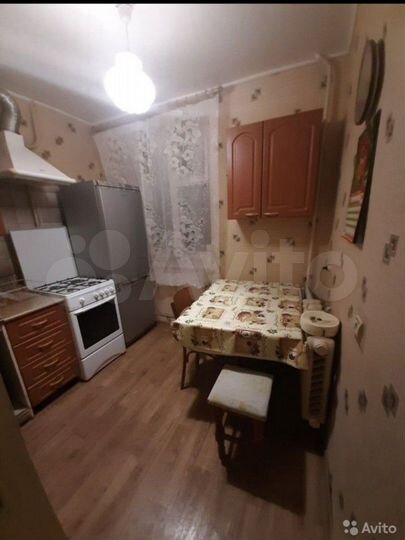 2-к. квартира, 50 м², 1/9 эт.