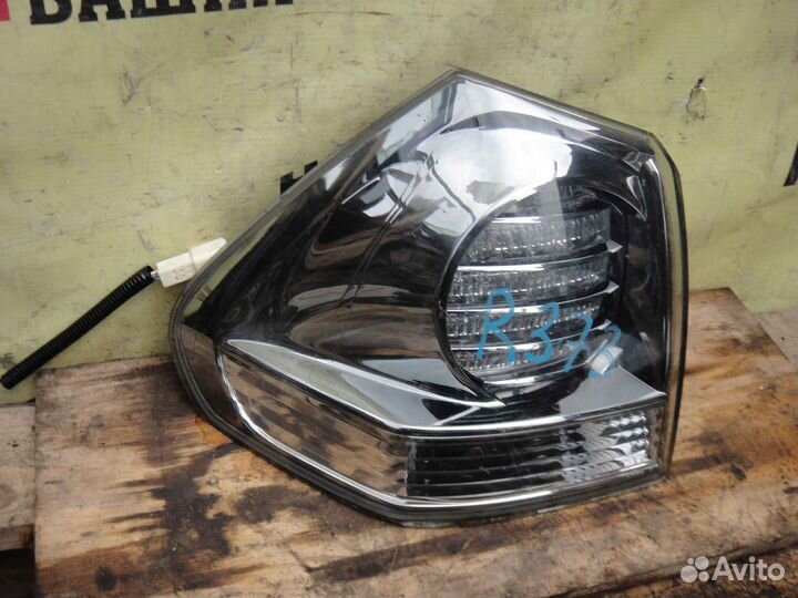 Toyota harrier Фонарь левый наружний