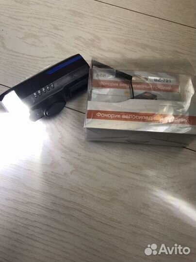 Вело фонарь на солнечных батареях
