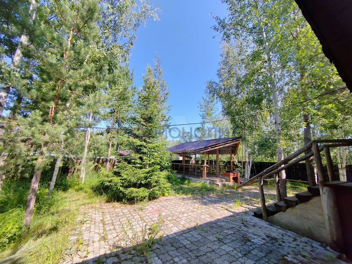 Коттедж 140 м² на участке 10 сот.