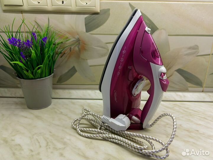 Утюг с парогенератором. Новый
