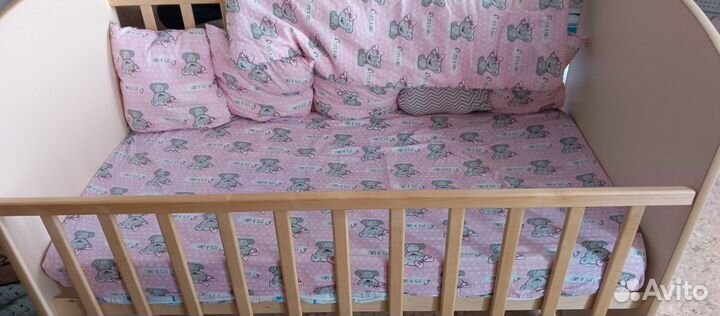 Детская кроватка