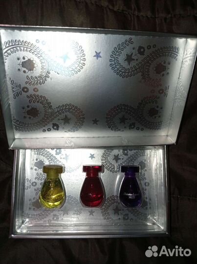 Редкость Avon набор миниатюр Christian Lacroix