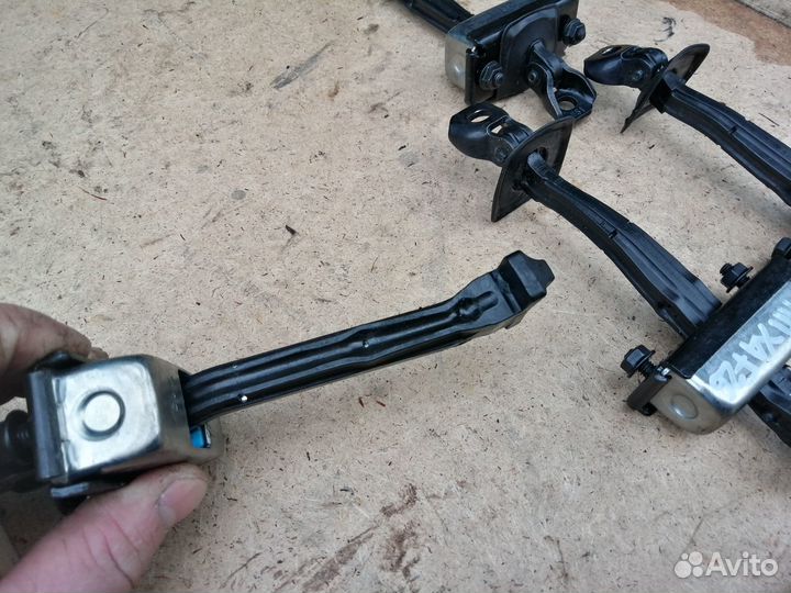 Ограничитель открывания двери BMW X4 F26 X3 F25