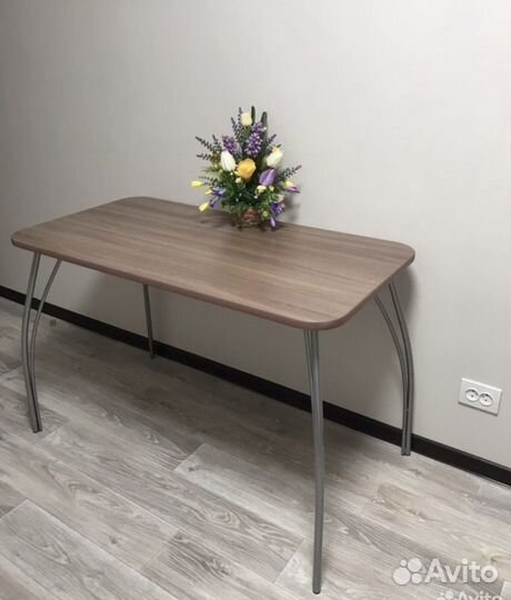 Стол кухонный новый