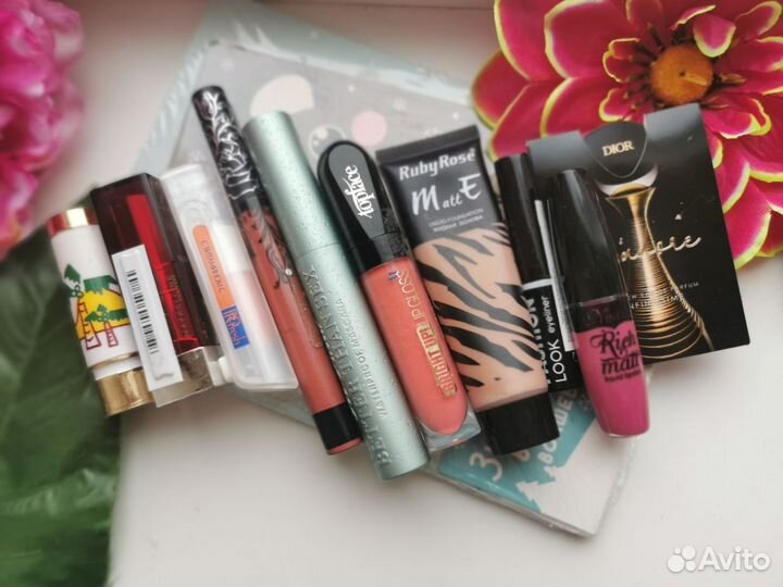 Пакеты косметики сток