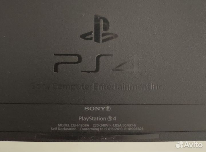 Sony PS4, 1Tb, 50+ игр, 2 геймпада