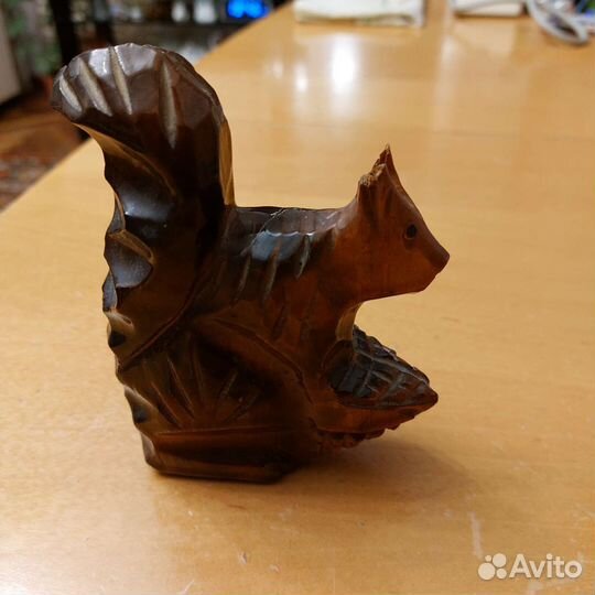 Деревянные фигурки ручной работы