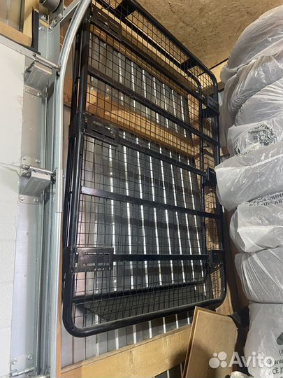 Туристический багажник на крышу автомобиля