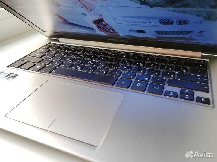 Ультра бук Asus 13.3 / i5-3317U / GT 620M /SSD