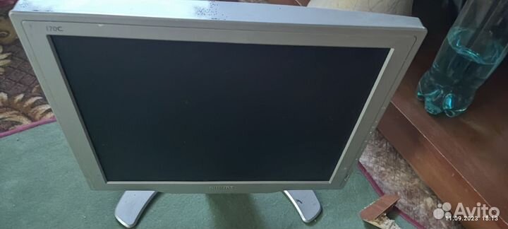 Монитор philips